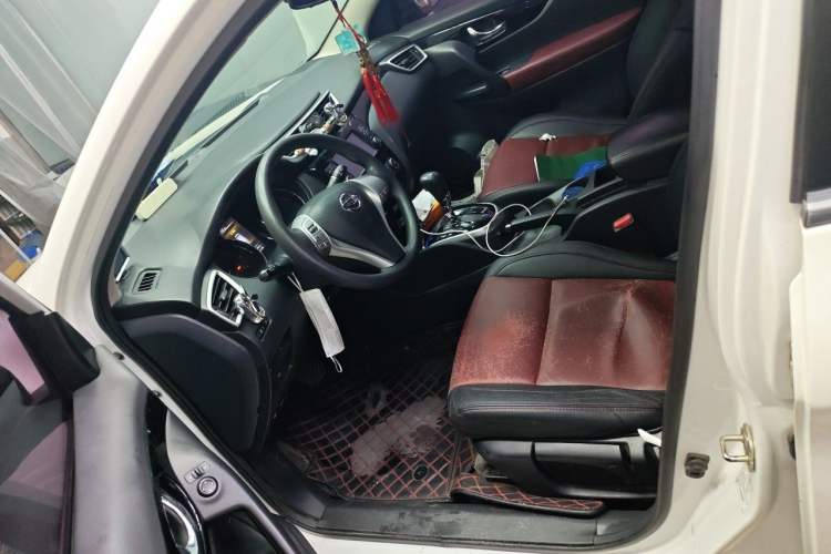 Used Nissan Qashqai 2017 2.0L CVT Elite Edition China V Standard Left Front Seat