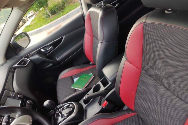 Used Nissan Qashqai 2017 2.0L CVT Smart Enjoyment Version China V Standard Left Front Seat