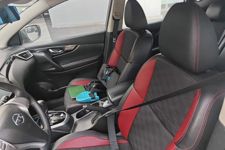 Used Nissan Qashqai 2017 2.0L CVT Smart Enjoyment Version China V Standard Left Front Seat