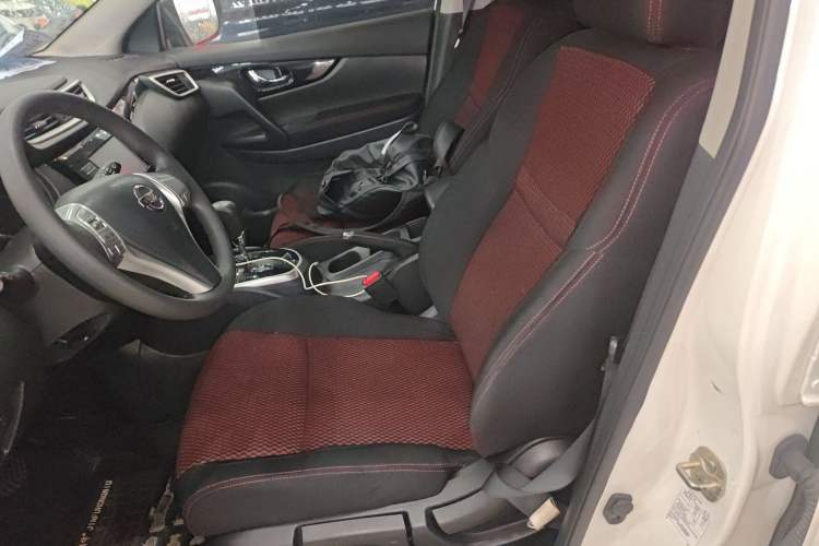 Used Nissan Qashqai 2017 2.0L CVT Elite Edition China V Standard Left Front Seat