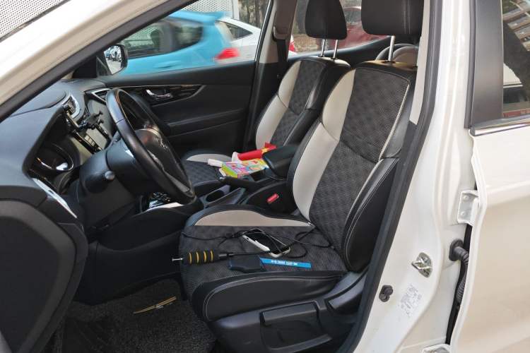 Used Nissan Qashqai 2017 2.0L CVT Smart Enjoyment Version China V Standard Left Front Seat