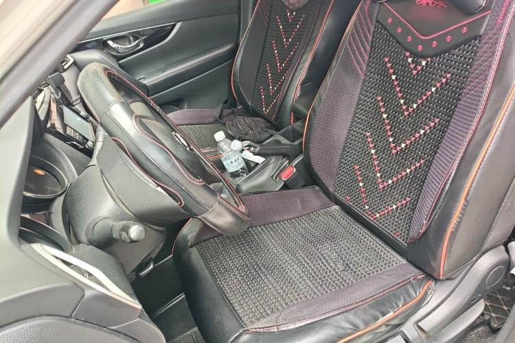 Used Nissan Qashqai 2017 2.0L CVT Smart Enjoyment Version China V Standard Left Front Seat