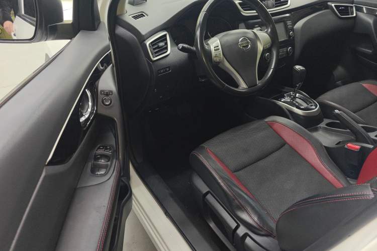 Used Nissan Qashqai 2017 2.0L CVT Luxury Edition China V Standard Left Front Seat