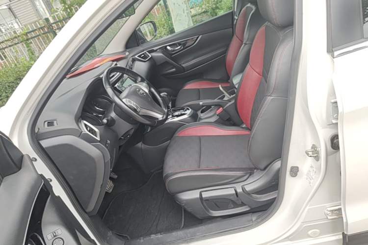 Used Nissan Qashqai 2017 2.0L CVT Smart Enjoyment Version China V Standard Left Front Seat
