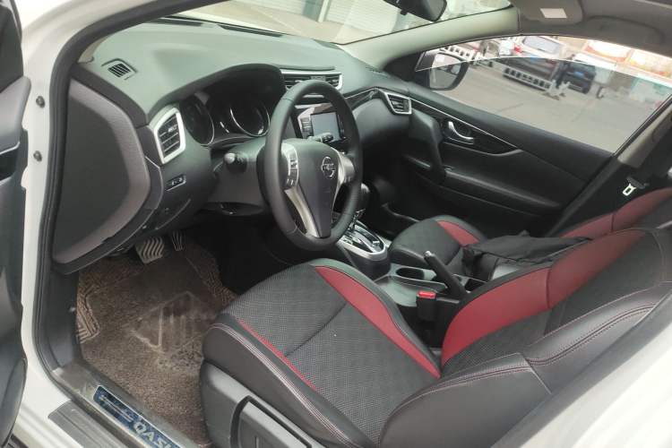 Used Nissan Qashqai 2017 2.0L CVT Smart Enjoyment Version China V Standard Left Front Seat