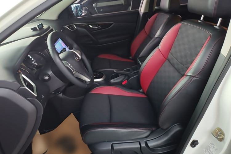 Used Nissan Qashqai 2017 2.0L CVT Smart Enjoyment Version China V Standard Left Front Seat