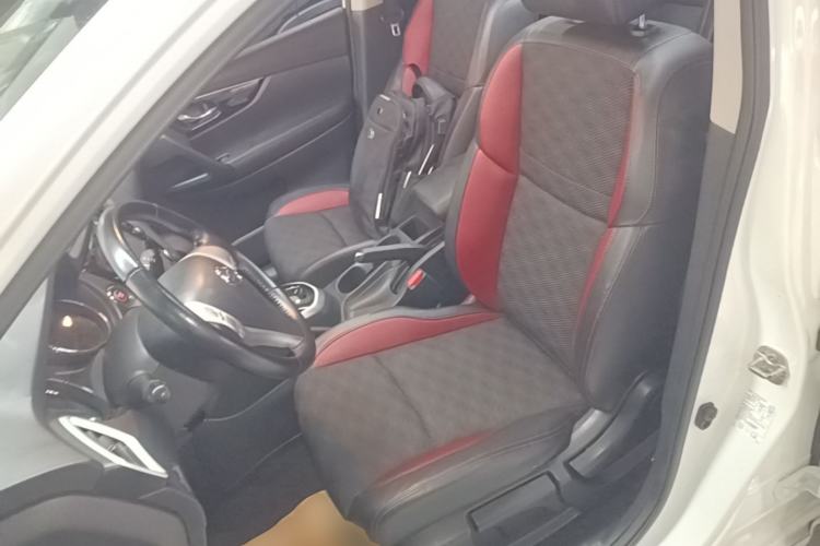 Used Nissan Qashqai 2017 2.0L CVT Luxury Edition China V Standard Left Front Seat