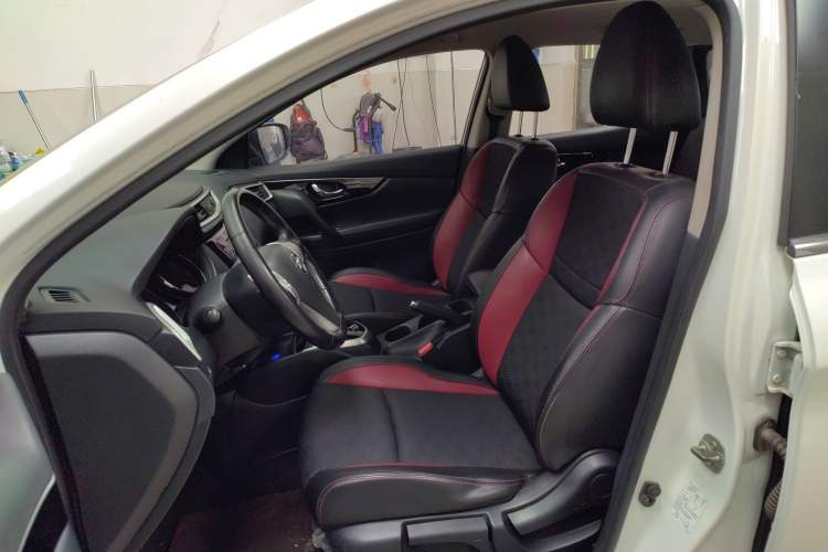 Used Nissan Qashqai 2017 2.0L CVT Smart Enjoyment Version China V Standard Left Front Seat