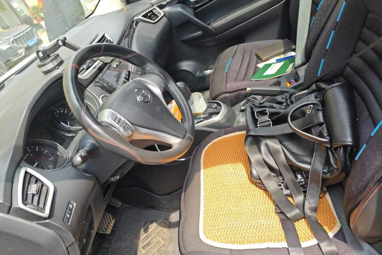 Used Nissan Qashqai 2017 2.0L CVT Luxury Edition China V Standard Left Front Seat