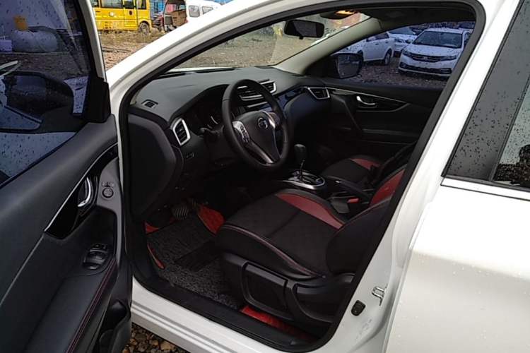 Used Nissan Qashqai 2017 2.0L CVT Smart Enjoyment Version China VI Standard Left Front Seat
