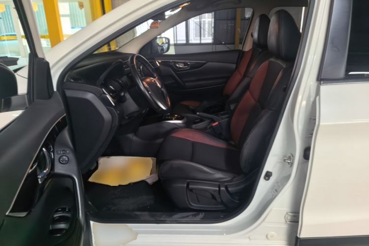 Used Nissan Qashqai 2017 2.0L CVT Smart Enjoyment Version China V Standard Left Front Seat