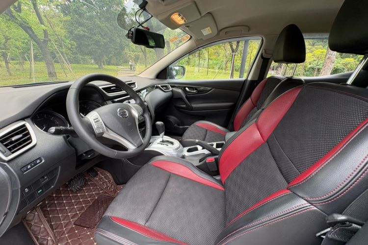 Used Nissan Qashqai 2017 2.0L CVT Smart Enjoyment Version China V Standard Left Front Seat