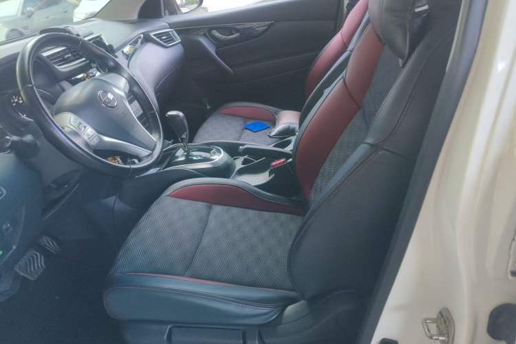 Used Nissan Qashqai 2017 2.0L CVT Smart Enjoyment Version China V Standard Left Front Seat