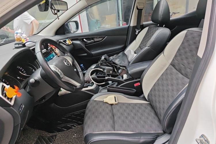 Used Nissan Qashqai 2017 2.0L CVT Luxury Edition China V Standard Left Front Seat
