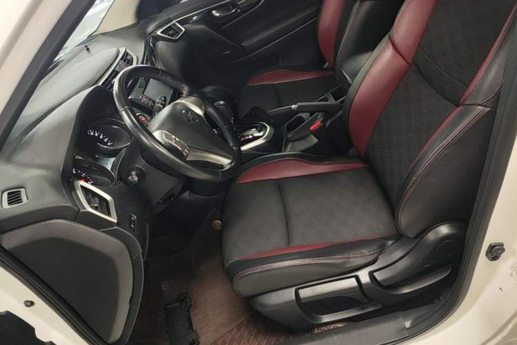 Used Nissan Qashqai 2017 2.0L CVT Luxury Edition China V Standard Left Front Seat