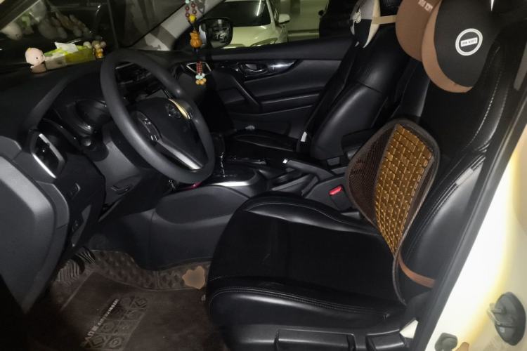 Used Nissan Qashqai 2017 2.0L CVT Elite Edition China V Standard Left Front Seat