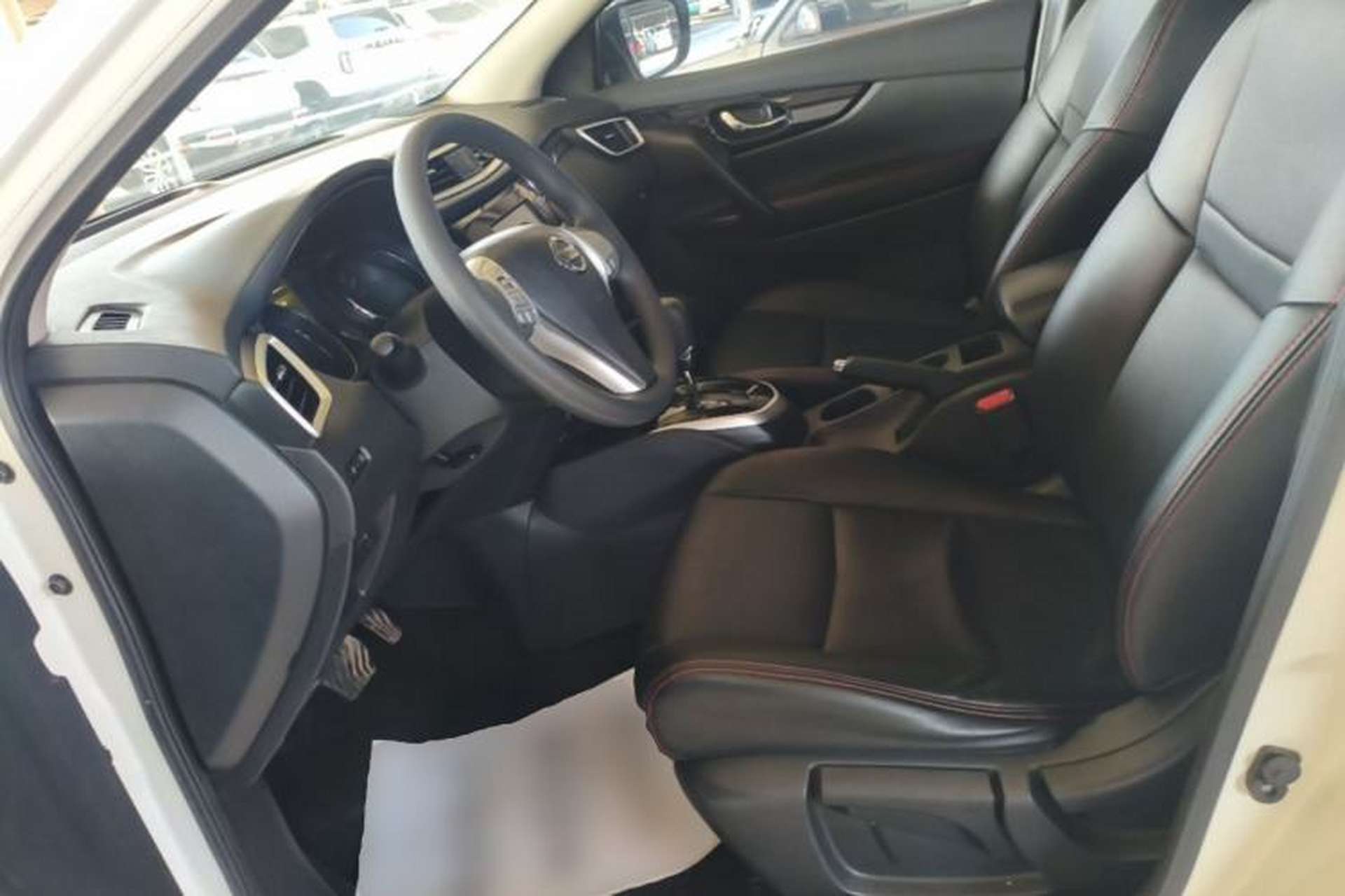 Used Nissan Qashqai 2017 2.0L CVT Elite Edition China V Standard Left Front Seat