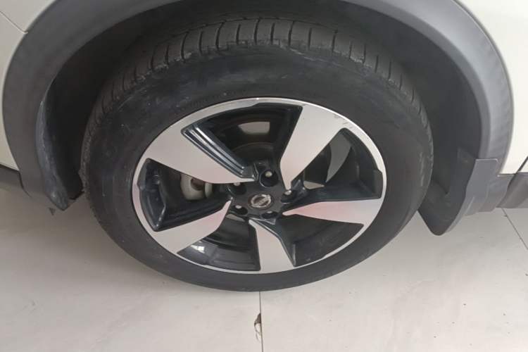 Used Nissan Qashqai 2017 2.0L CVT Smart Enjoyment Version China V Standard Left Front Wheel Hub