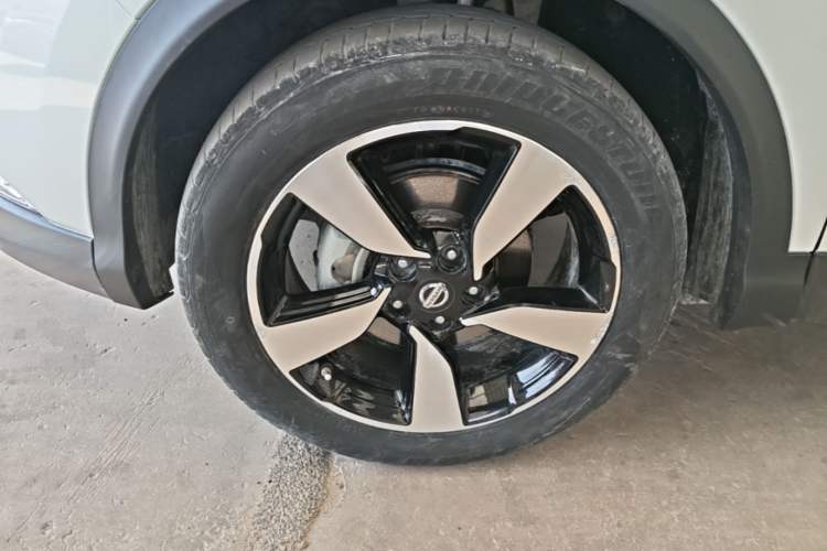 Used Nissan Qashqai 2017 2.0L CVT Smart Enjoyment Version China V Standard Left Front Wheel Hub
