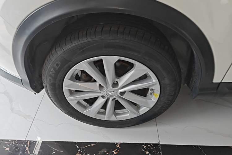 Used Nissan Qashqai 2017 2.0L CVT Elite Edition China VI Standard Left Front Wheel Hub