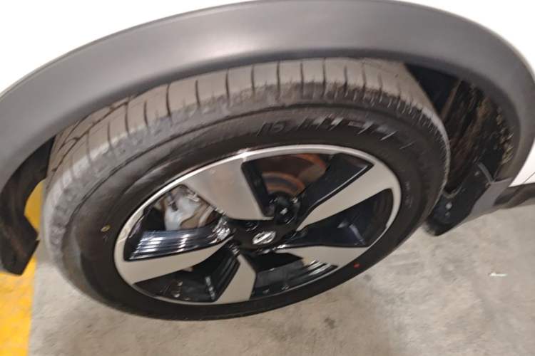 Used Nissan Qashqai 2017 2.0L CVT Luxury Edition China VI Standard Left Front Wheel Hub