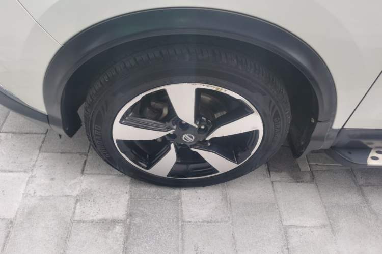 Used Nissan Qashqai 2017 2.0L CVT Luxury Edition China V Standard Left Front Wheel Hub