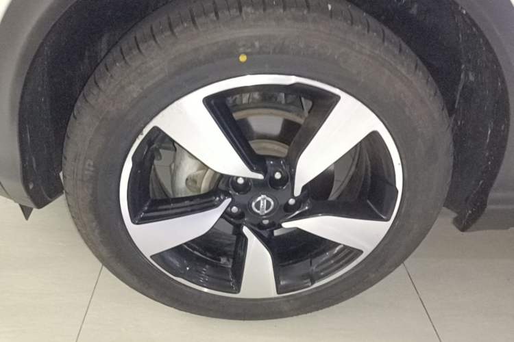 Used Nissan Qashqai 2017 2.0L CVT Luxury Edition China V Standard Left Front Wheel Hub