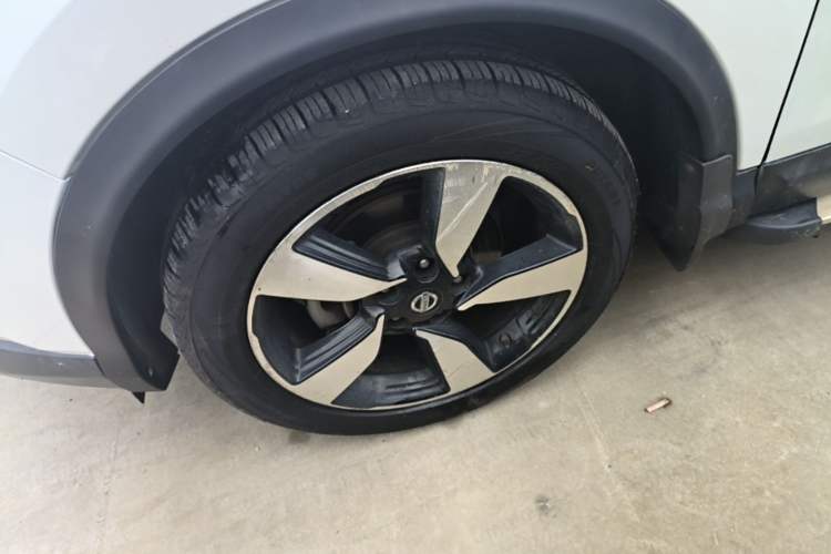 Used Nissan Qashqai 2017 2.0L CVT Smart Enjoyment Version China V Standard Left Front Wheel Hub