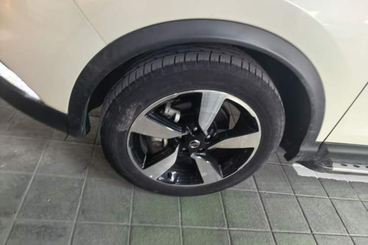 Used Nissan Qashqai 2017 2.0L CVT Smart Enjoyment Version China V Standard Left Front Wheel Hub