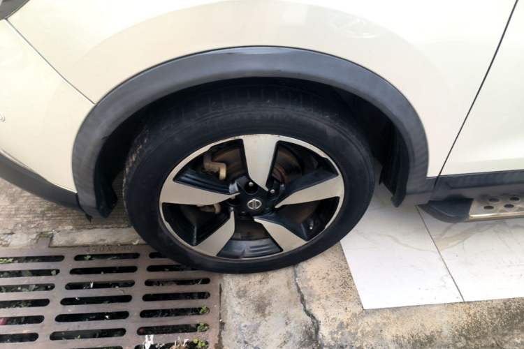 Used Nissan Qashqai 2017 2.0L CVT Smart Enjoyment Version China V Standard Left Front Wheel Hub