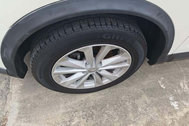 Used Nissan Qashqai 2017 2.0L CVT Elite Edition China V Standard Left Front Wheel Hub