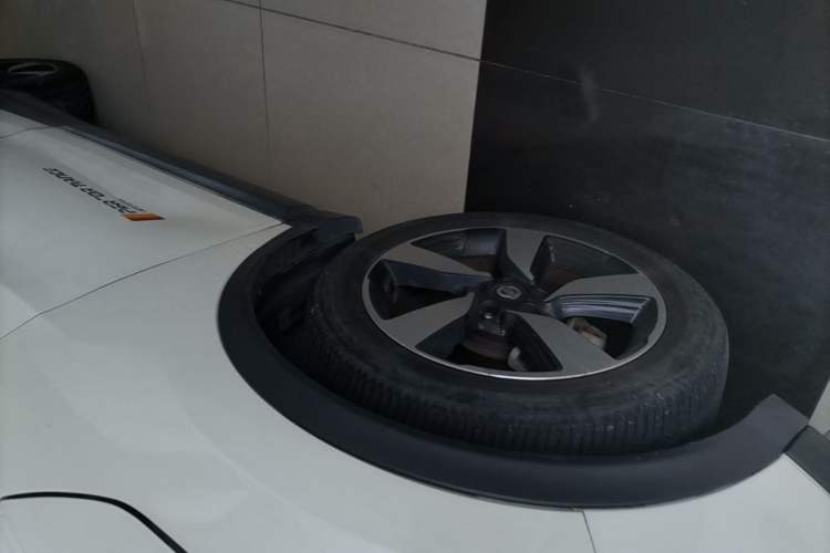 Used Nissan Qashqai 2017 2.0L CVT Smart Enjoyment Version China V Standard Left Front Wheel Hub