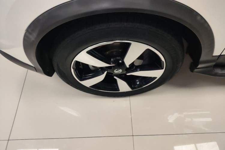 Used Nissan Qashqai 2017 2.0L CVT Luxury Edition China V Standard Left Front Wheel Hub
