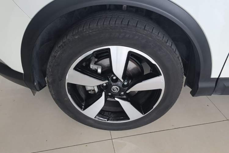 Used Nissan Qashqai 2017 2.0L CVT Smart Enjoyment Version China VI Standard Left Front Wheel Hub