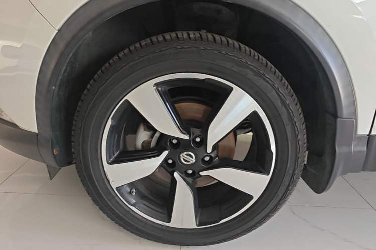 Used Nissan Qashqai 2017 2.0L CVT Smart Enjoyment Version China V Standard Left Front Wheel Hub