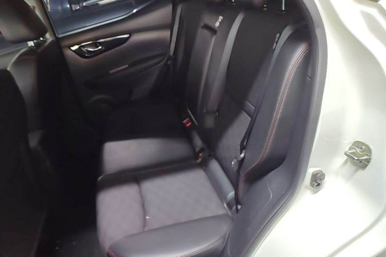 Used Nissan Qashqai 2017 2.0L CVT Smart Enjoyment Version China V Standard Left Rear Seat