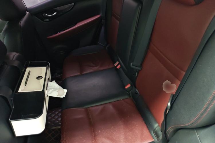 Used Nissan Qashqai 2017 2.0L CVT Elite Edition China V Standard Left Rear Seat