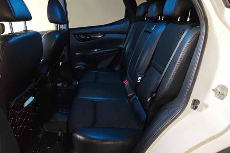 Used Nissan Qashqai 2017 2.0L CVT Smart Enjoyment Version China V Standard Left Rear Seat