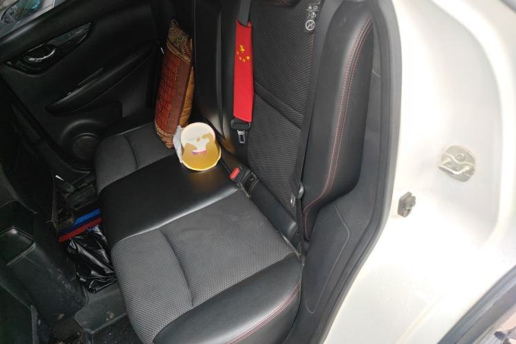 Used Nissan Qashqai 2017 2.0L CVT Smart Enjoyment Version China V Standard Left Rear Seat