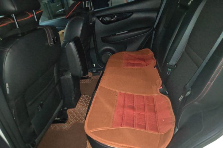 Used Nissan Qashqai 2017 2.0L CVT Smart Enjoyment Version China V Standard Left Rear Seat
