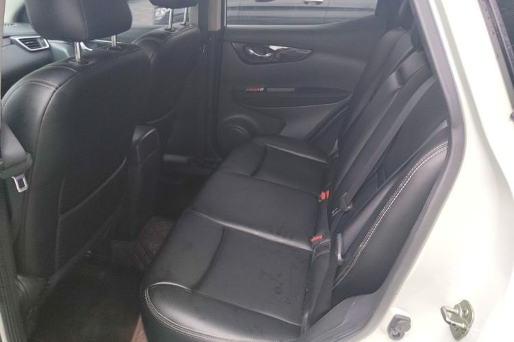 Used Nissan Qashqai 2017 2.0L CVT Elite Edition China V Standard Left Rear Seat