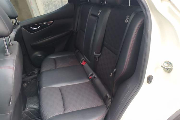 Used Nissan Qashqai 2017 2.0L CVT Luxury Edition China V Standard Left Rear Seat