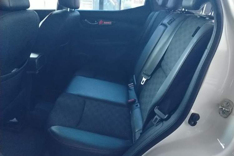 Used Nissan Qashqai 2017 2.0L CVT Smart Enjoyment Version China V Standard Left Rear Seat