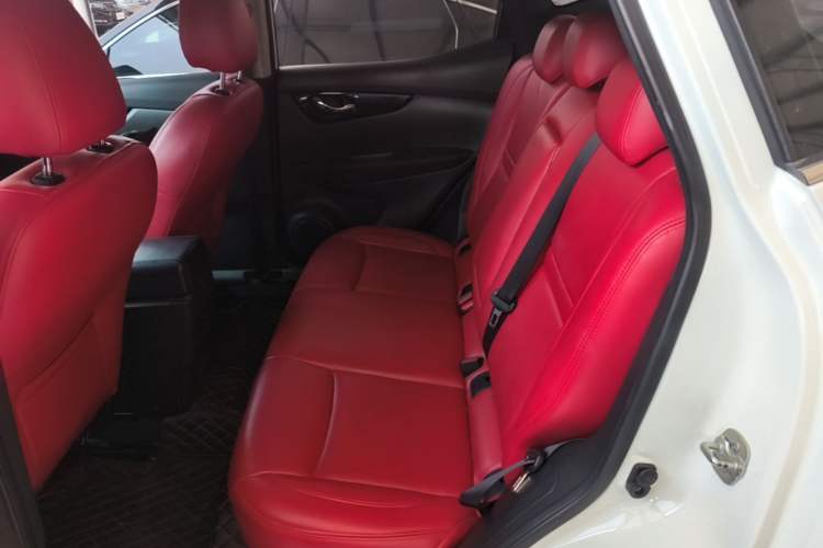 Used Nissan Qashqai 2017 2.0L CVT Elite Edition China V Standard Left Rear Seat