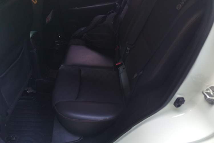 Used Nissan Qashqai 2017 2.0L CVT Smart Enjoyment Version China VI Standard Left Rear Seat