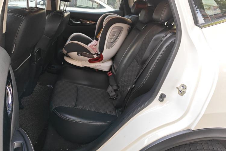 Used Nissan Qashqai 2017 2.0L CVT Smart Enjoyment Version China V Standard Left Rear Seat