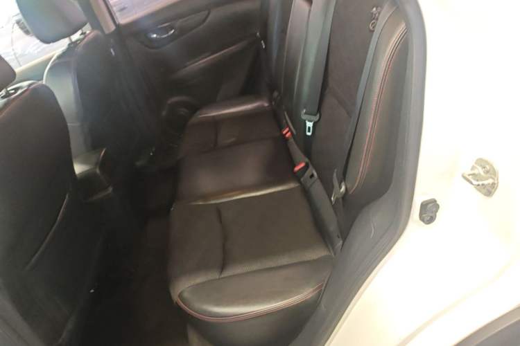 Used Nissan Qashqai 2017 2.0L CVT Smart Enjoyment Version China V Standard Left Rear Seat