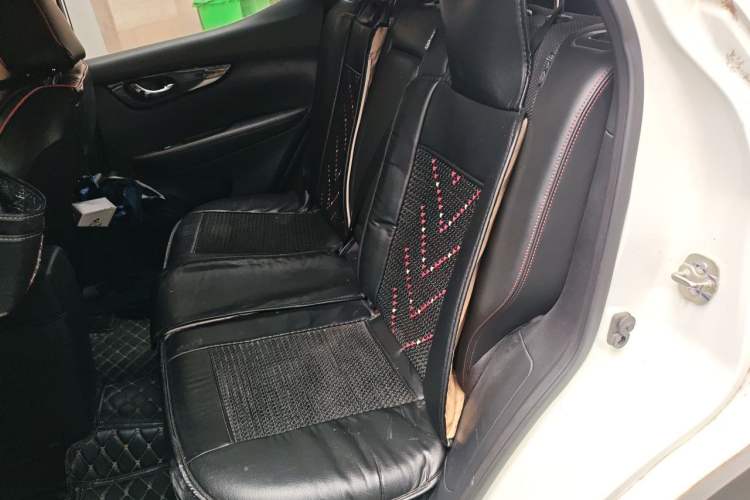 Used Nissan Qashqai 2017 2.0L CVT Smart Enjoyment Version China V Standard Left Rear Seat