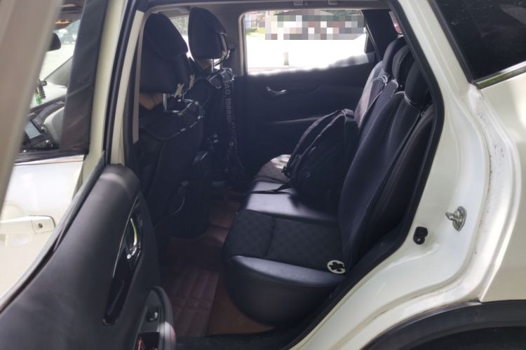 Used Nissan Qashqai 2017 2.0L CVT Smart Enjoyment Version China V Standard Left Rear Seat