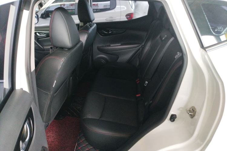 Used Nissan Qashqai 2017 2.0L CVT Smart Enjoyment Version China V Standard Left Rear Seat
